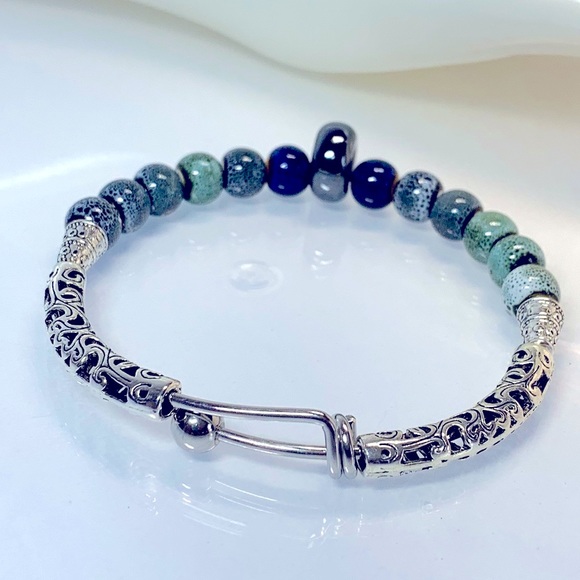 FILIGREE HANDCRAFTED CERAMIC BANGLE 6cm diameter - Picture 5 of 7